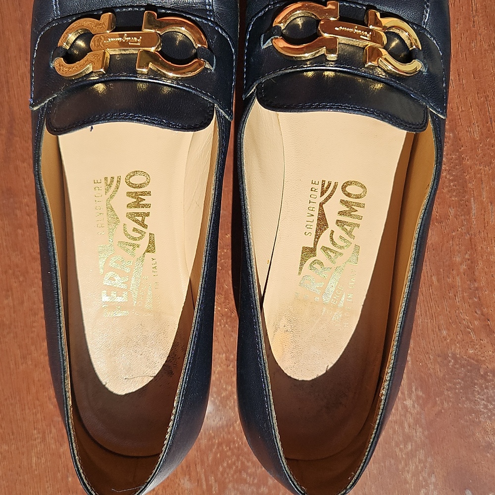 Salvatore Ferragamo Gancini Navy Leather Loafers Size 8 - Picture 12 of 14